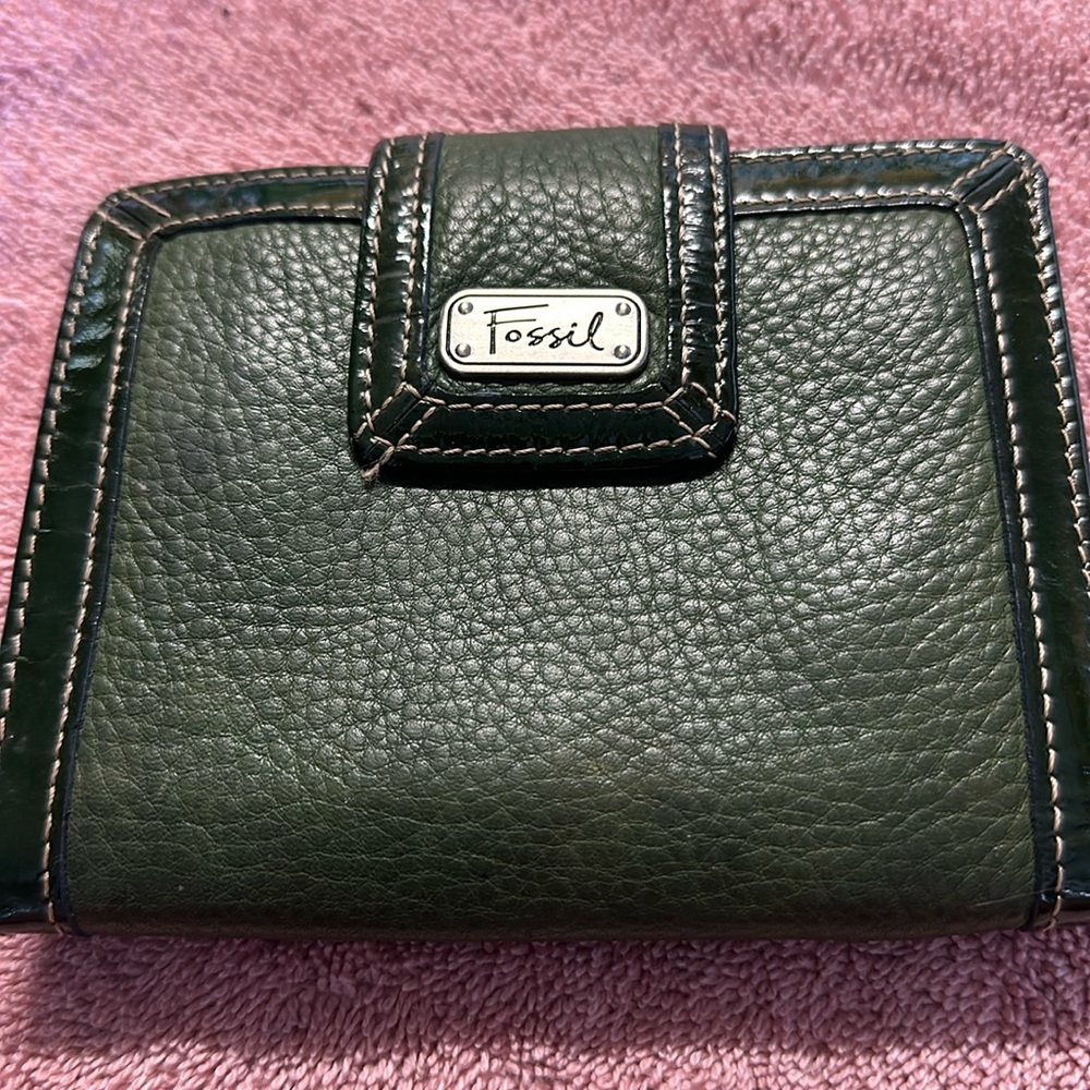 Fossil wallet